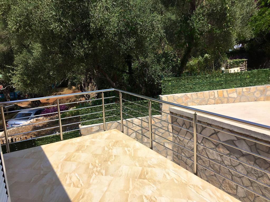 Zanjice Luxury Suite Luštica Exterior photo