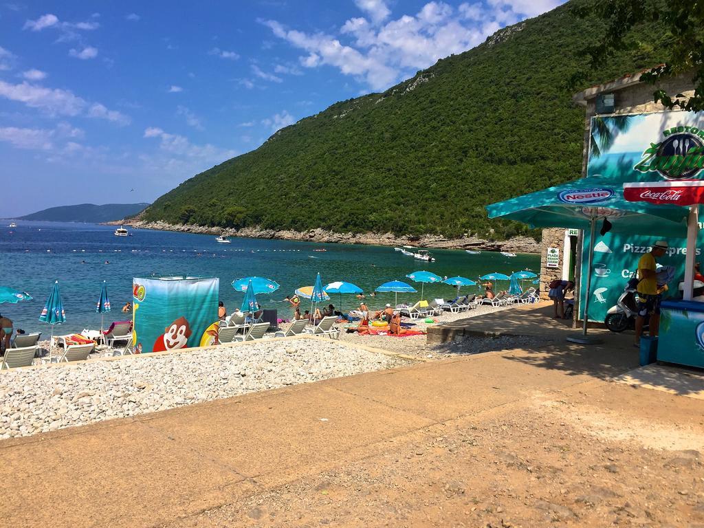 Zanjice Luxury Suite Luštica Exterior photo
