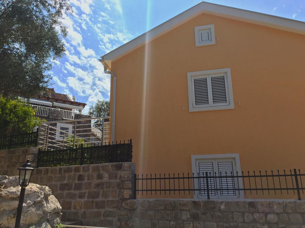 Zanjice Luxury Suite Luštica Exterior photo