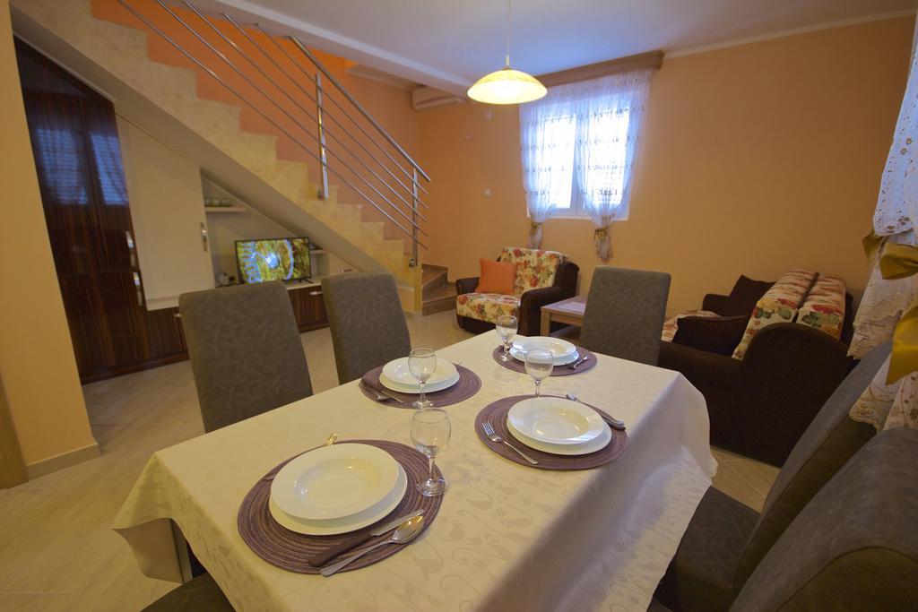 Zanjice Luxury Suite Luštica Exterior photo