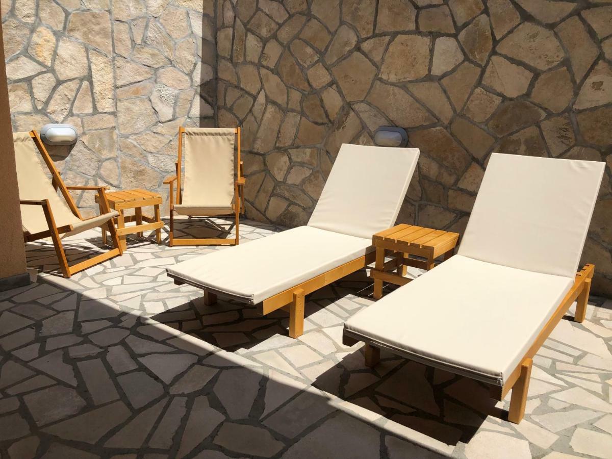 Zanjice Luxury Suite Luštica Exterior photo
